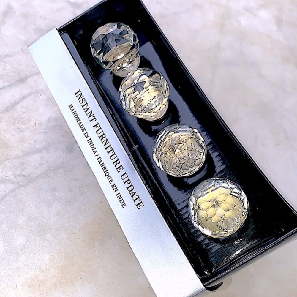 INSTANT FURNITURE UPDATE KNOBS PULLS CLEAR GLASS SILVER SET OF 4 NIB
